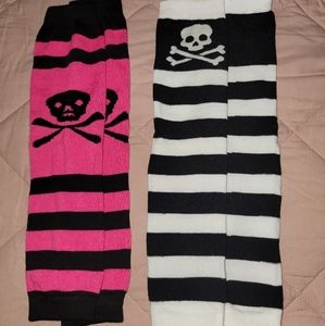 set of leg warmers